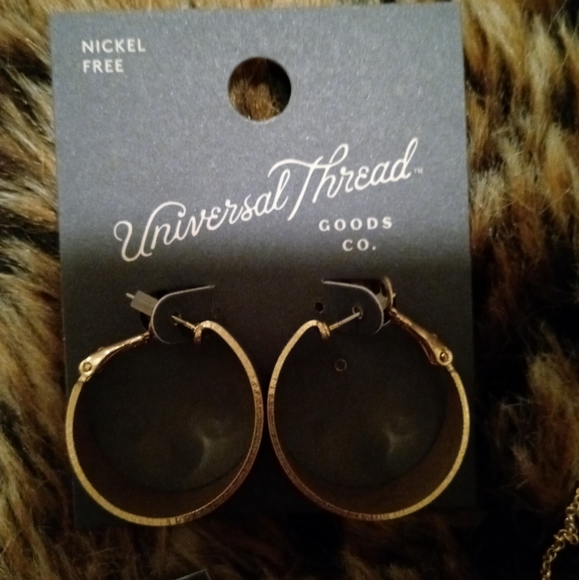 Universal Thread earrings - Picture 6 of 8